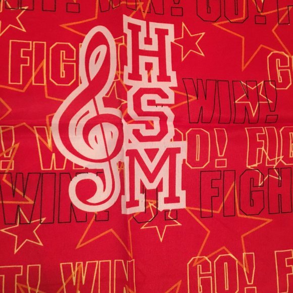Like NEW High School Musical souvenir scarf - Picture 2 of 6